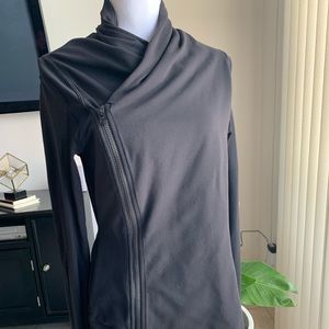 Lululemon Bhakti black jacket, size 10